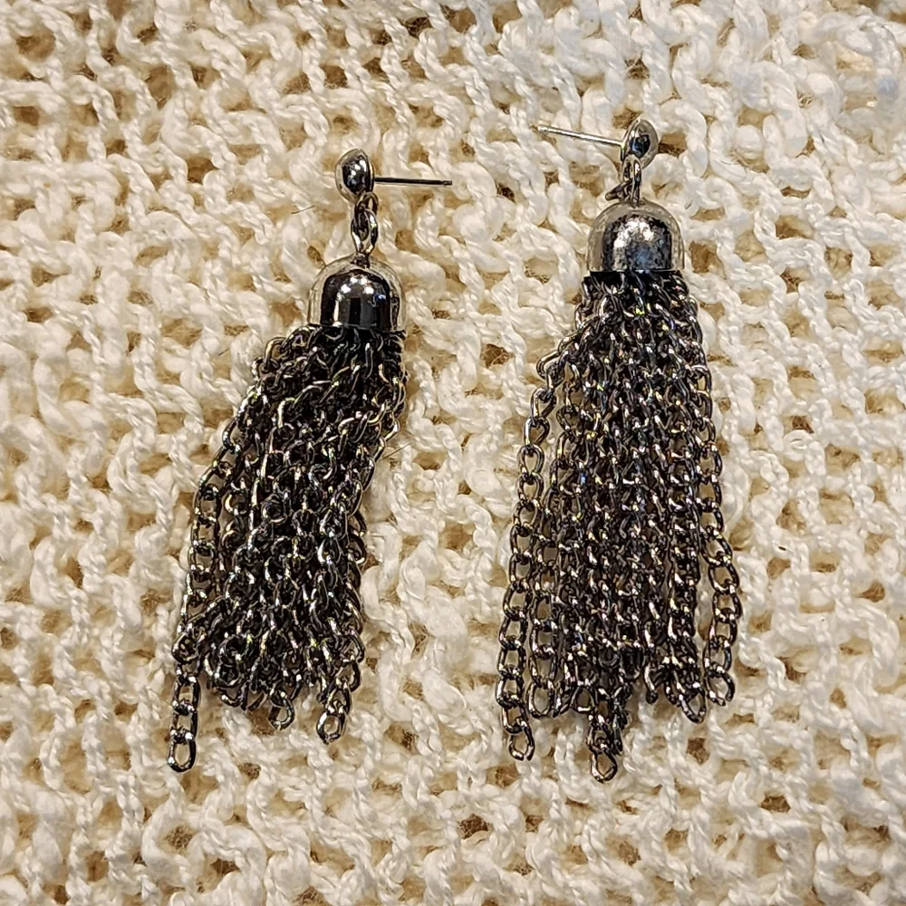 Vintage Silver Tone Dangle Drop Chain Pierced Earrings